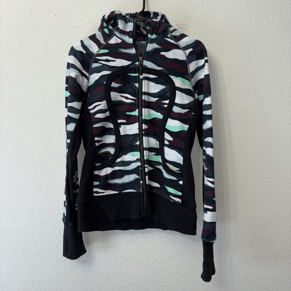 Lululemon Scuba Hoodie II Camo Size 8 Jacket Mini Coast Multi Black Full Zip EUC